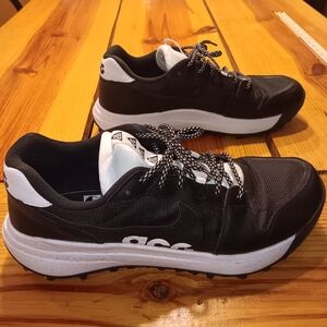 Nike ACG TrailFlame Trail shoes, Men's 12, Black and White, Like New condition